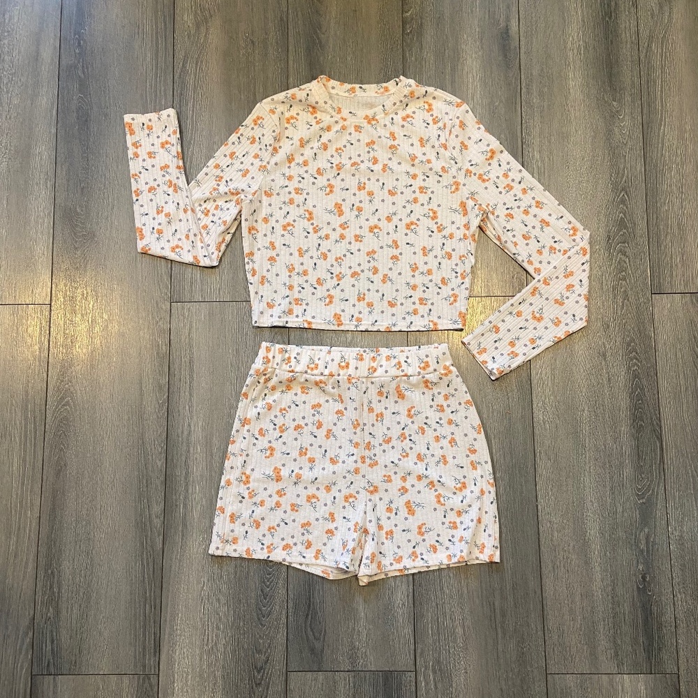 Floral nighttime set